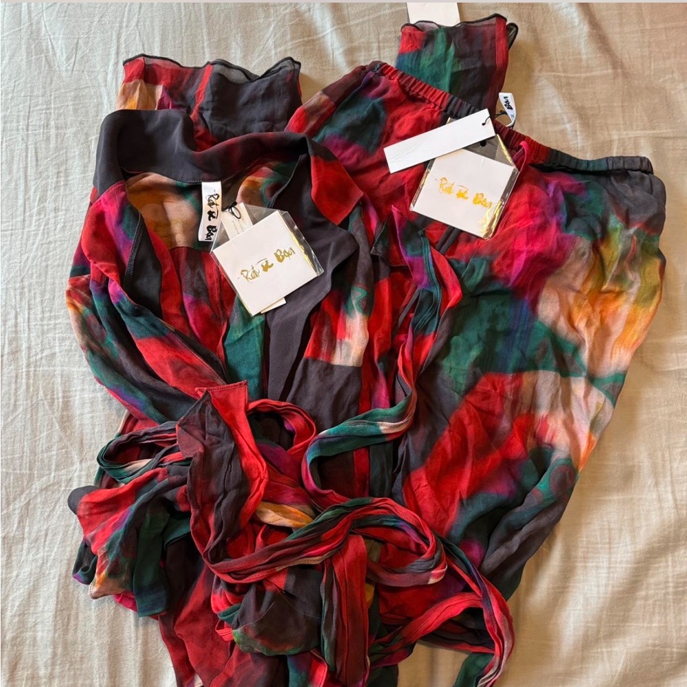 Rat and Boa Roma Set- Comes with the top & bottom! - Picture 2 of 2